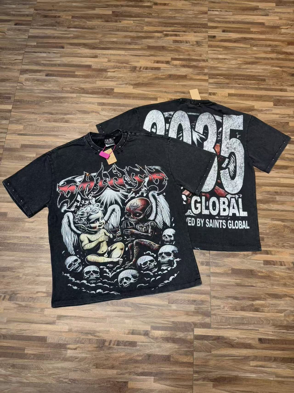 SAINT Angel & Devil 3035 Short-Sleeve Graphic T-Shirt — context