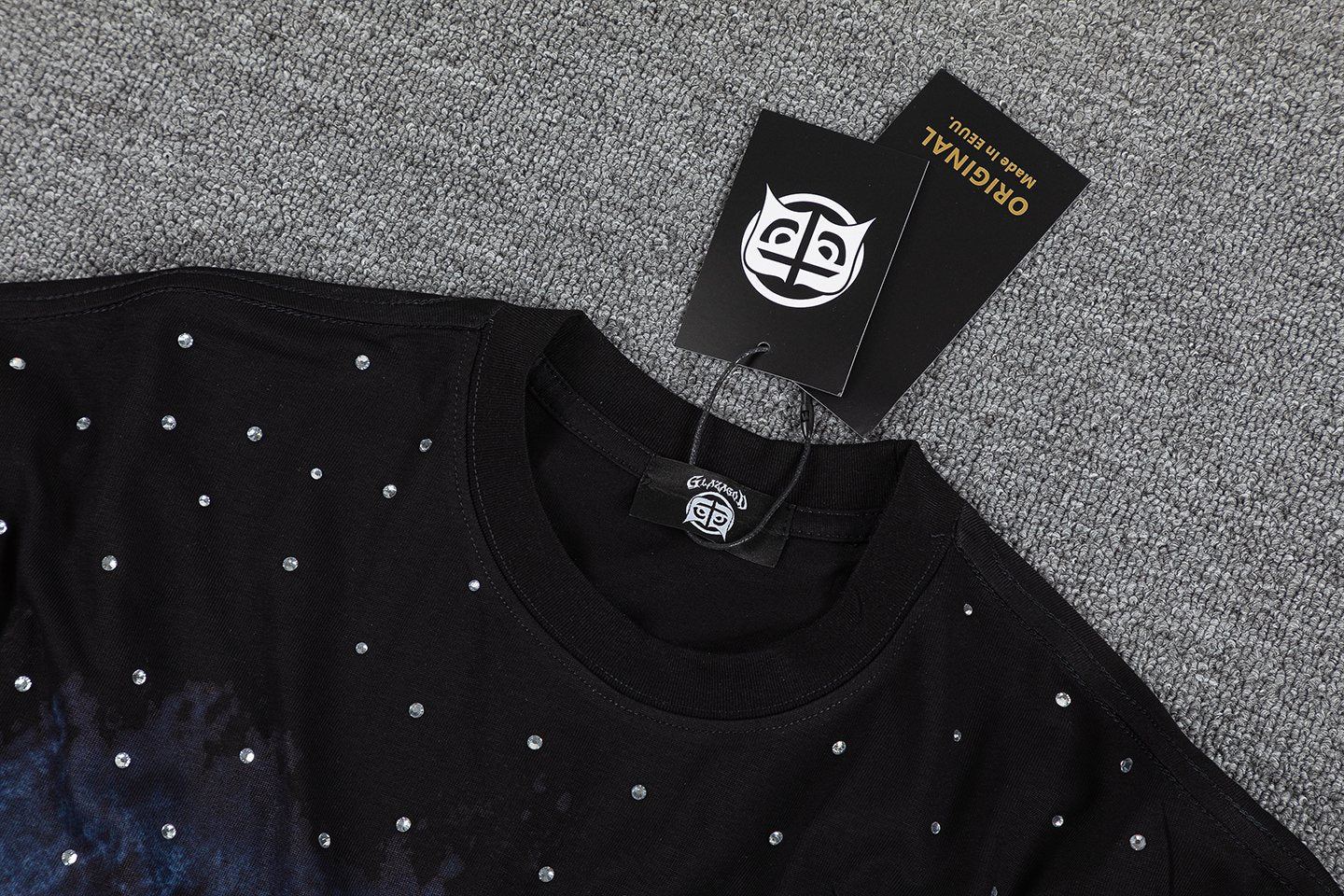 Alfonseca God Family Money Graphic T-Shirt — hang_tag