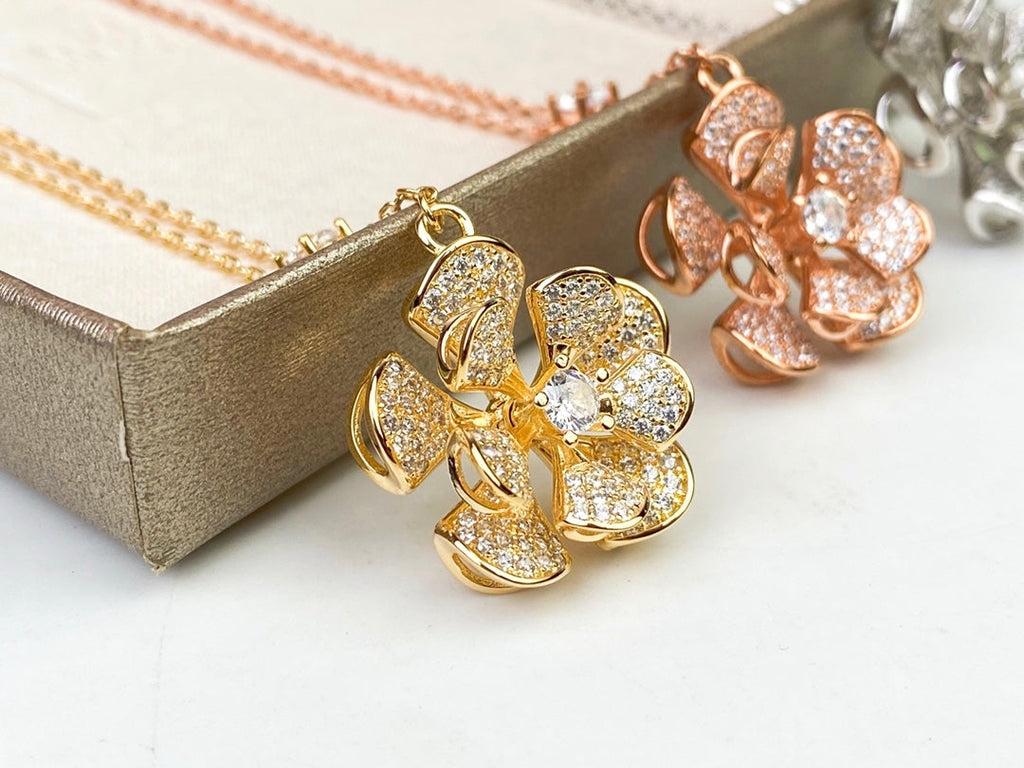 Bvlgari DIVAS' DREAM 18K Gold Necklace